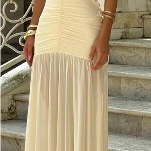 Elegant Cream Maxi Dress ROSII MAXI DRESS CREAM FROM OUTCAST NEW